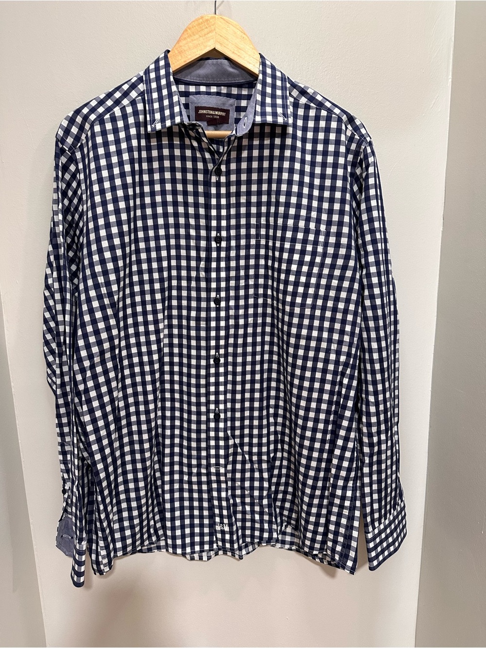 Johnston & Murphy Navy and White Gingham Button-Down Shirt. Size L.